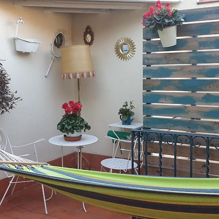 Hotel Hostal Chic Сан Фелиу де Гиксолс Стая снимка